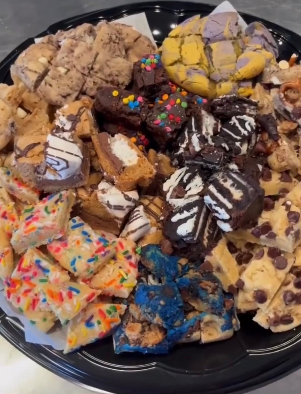 Tailgating Treat Tray of Cookies and Brownies in Baton Rouge near LSU ...